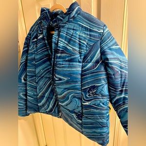 Issac Mizari Live beautiful coat. Blue Never worn.Size Med.